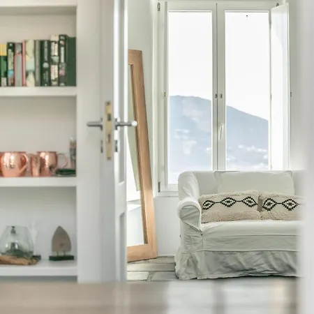 Joy Mykonos Boutique Ano Mera