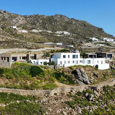 Joy Mykonos Boutique Áno Merá