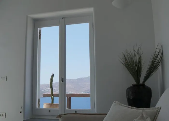 Joy Mykonos Boutique Hotel *