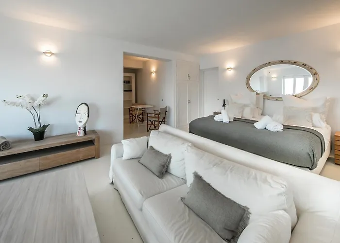 Joy Mykonos Boutique Hotel *