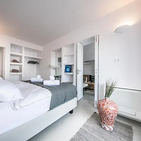 Joy Mykonos Boutique Hotel *