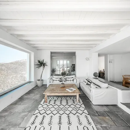 Joy Mykonos Boutique Ano Mera