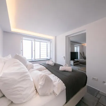 Joy Mykonos Boutique Ano Mera