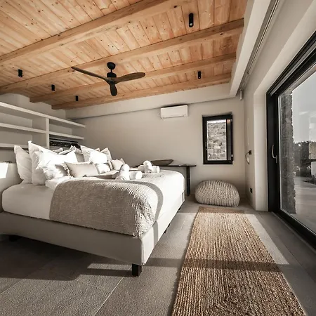 Joy Mykonos Boutique Ano Mera