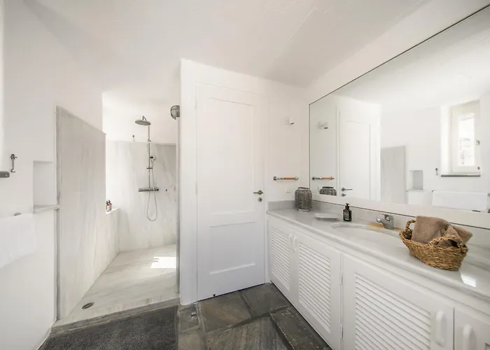 Joy Mykonos Boutique * Ano Mera