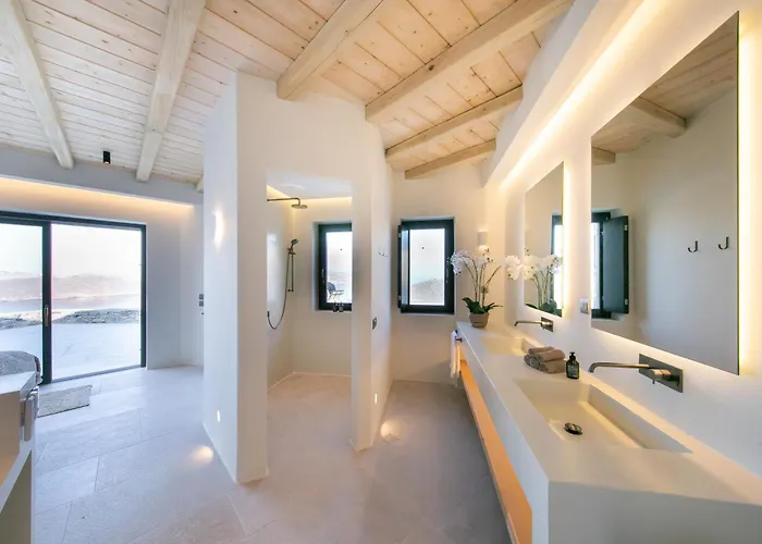 Joy Mykonos Boutique *