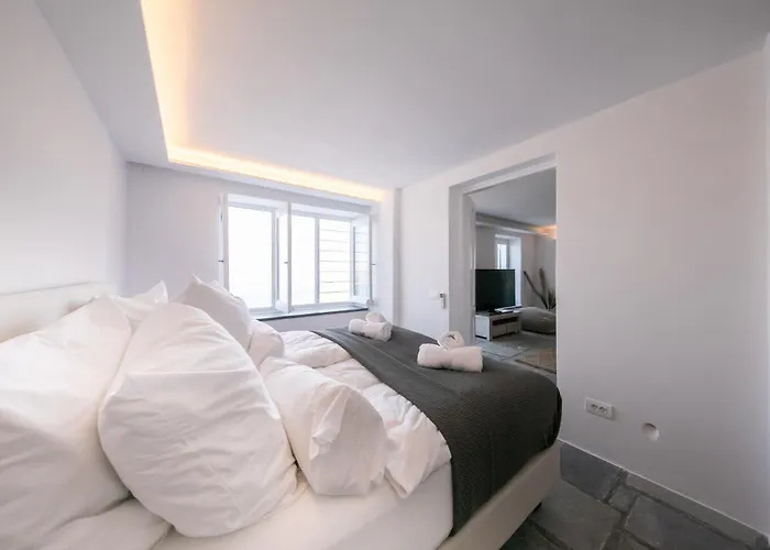 Joy Mykonos Boutique Ano Mera